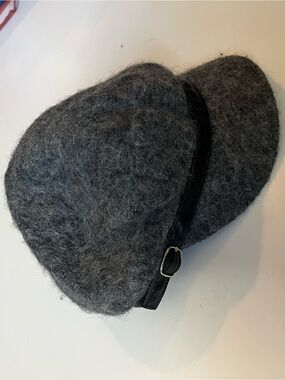 Y2K Newsboy Cap Wool Black Strap Metal Buckle Unisex